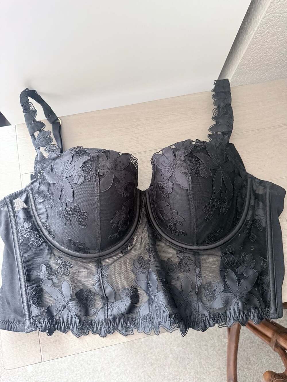 Victoria's Secret Lined Balconet Corset Size 34DD Black Lace Bustier